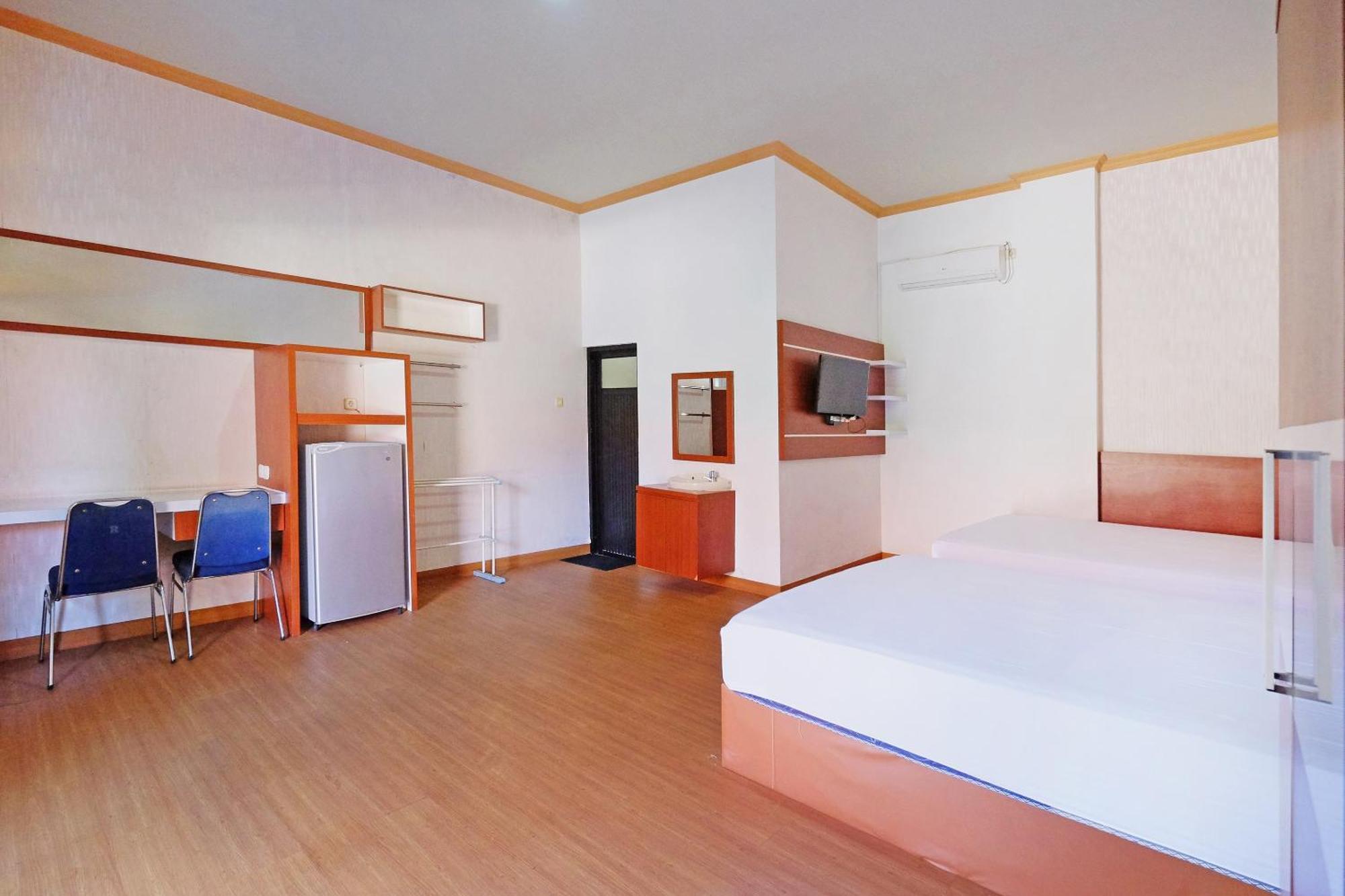 Collection O 91046 Hotel Remaja Indah Masamba Екстер'єр фото