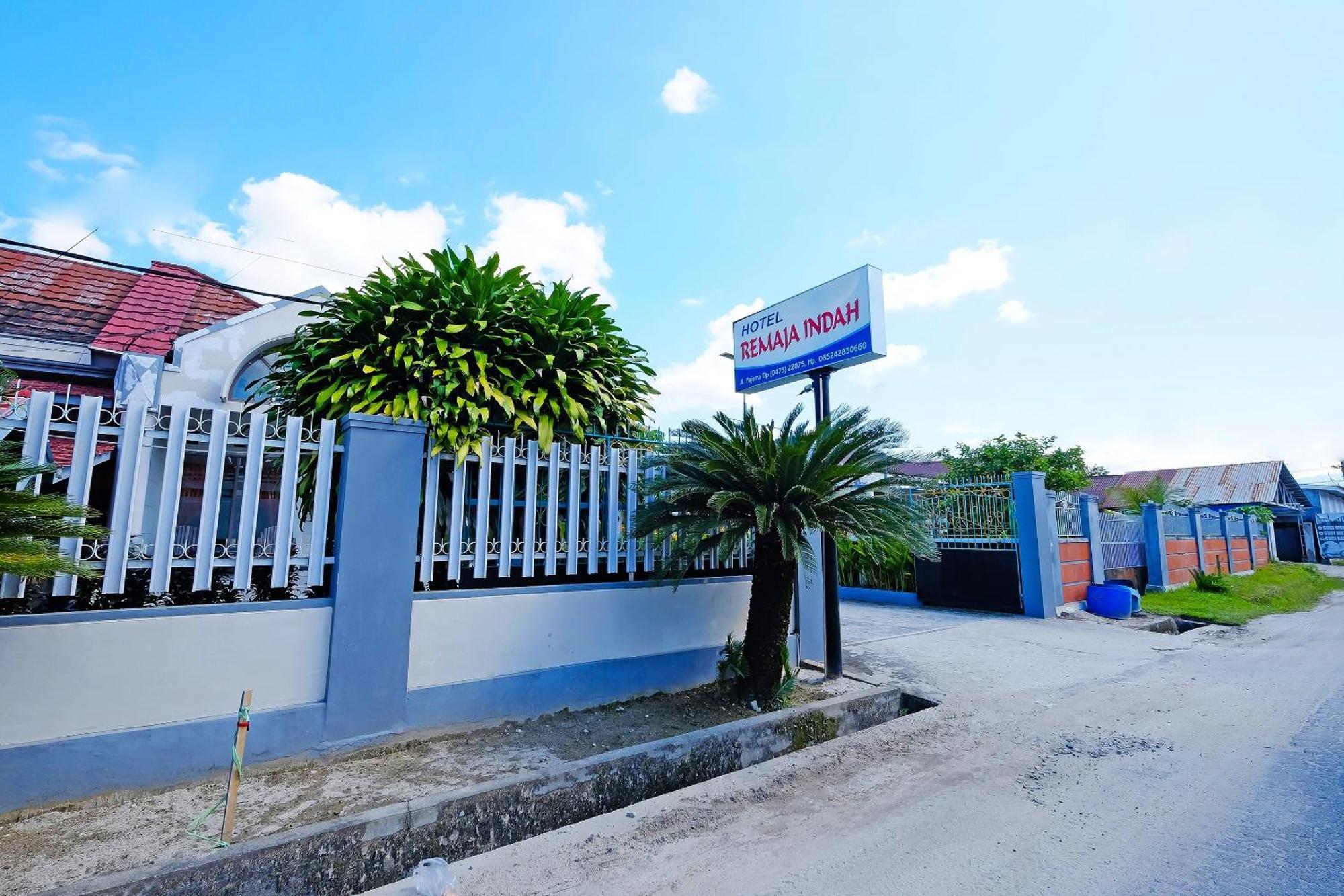 Collection O 91046 Hotel Remaja Indah Masamba Екстер'єр фото